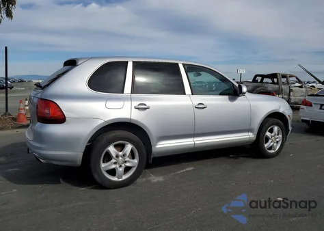 2005 Porsche Cayenne z USA, uszkodzony, nr VIN WP1AA29P45LA20138